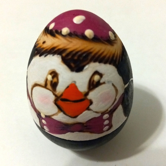 NWOT RUSSIAN NESTING EGG (5 figurines) All Dolls & Egg Nested Inside Santa - Picture 4 of 5